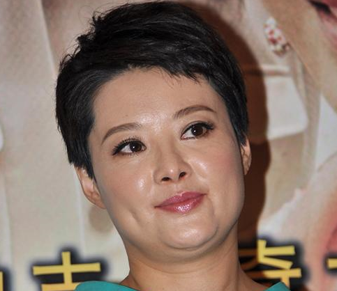 蜜桃电影 永远地典当给了那个光影世界